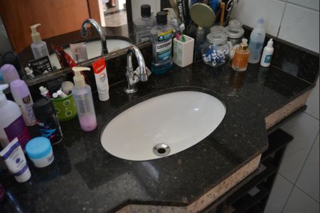 Casa à venda com 100m², 2 quartos e 1 vagaBanheiro Social