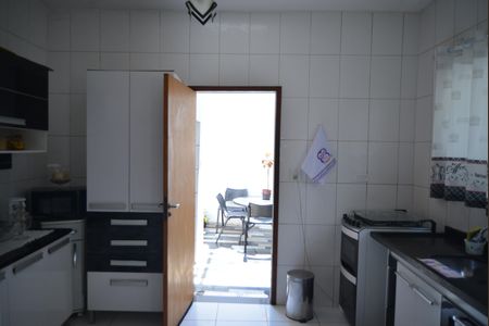 Casa à venda com 100m², 2 quartos e 1 vagaCozinha