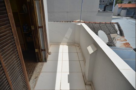 Casa à venda com 100m², 2 quartos e 1 vagaSacada do Quarto 2