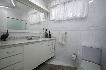 Apartamento à venda com 140m², 4 quartos e 2 vagasBanheiro