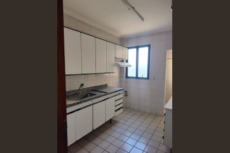 Cozinha de apartamento para alugar com 3 quartos, 80m² em Presidente Medici, Ribeirão Preto