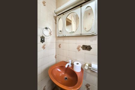 Casa à venda com 125m², 2 quartos e 2 vagasBanheiro Social