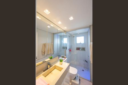 Apartamento à venda com 164m², 3 quartos e 4 vagas Apartamento à venda com 164m², 3 quartos e 4 vagasBanheiro da Suíte 2