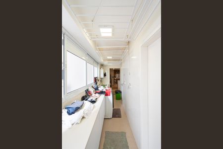 Apartamento à venda com 164m², 3 quartos e 4 vagas Apartamento à venda com 164m², 3 quartos e 4 vagasÁrea de Serviço