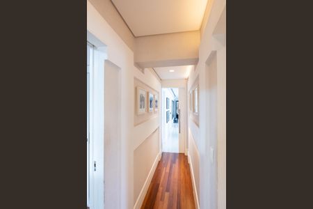 Apartamento à venda com 164m², 3 quartos e 4 vagas Apartamento à venda com 164m², 3 quartos e 4 vagasCorredor