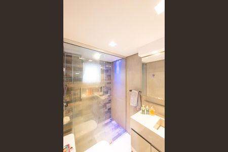 Apartamento à venda com 164m², 3 quartos e 4 vagas Apartamento à venda com 164m², 3 quartos e 4 vagasBanheiro da Suíte 3