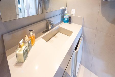 Apartamento à venda com 164m², 3 quartos e 4 vagas Apartamento à venda com 164m², 3 quartos e 4 vagasBanheiro da Suíte 3