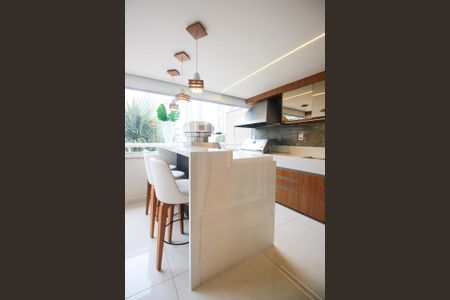 Apartamento à venda com 246m², 3 quartos e 4 vagasVaranda gourmet 