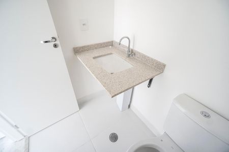 Apartamento à venda com 109m², 3 quartos e 2 vagas Apartamento à venda com 109m², 3 quartos e 2 vagasBanheiro da Suíte 1