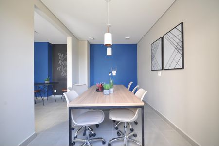 Apartamento à venda com 32m², 2 quartos e sem vagaÁrea comum 