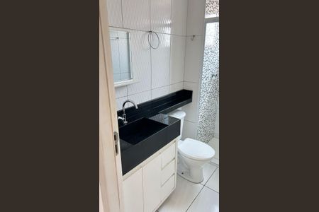 Banheiro de apartamento para alugar com 2 quartos, 53m² em Vila Ipe, Hortolândia