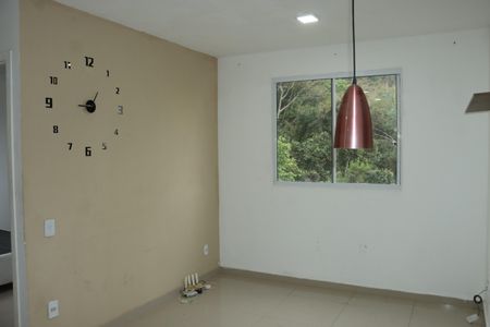 Sala de apartamento para alugar com 2 quartos, 40m² em Jardim Petropolis, Cotia