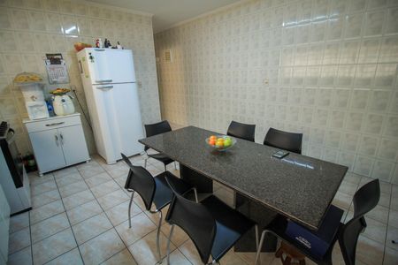 Casa à venda com 300m², 3 quartos e 6 vagasCozinha
