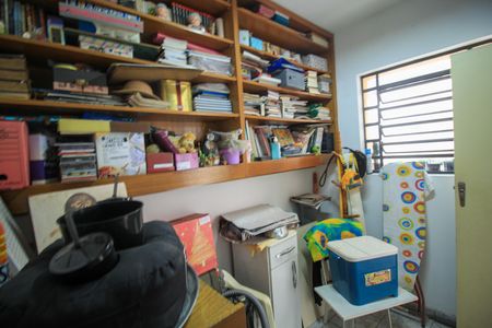 Casa à venda com 300m², 3 quartos e 6 vagasQuarto de Serviço