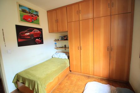 Casa à venda com 300m², 3 quartos e 6 vagasQuarto 