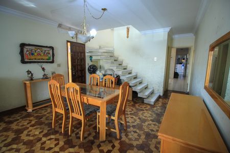 Casa à venda com 300m², 3 quartos e 6 vagasSala de Jantar