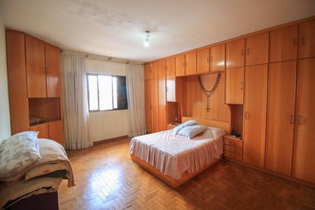 Casa à venda com 300m², 3 quartos e 6 vagasSuíte