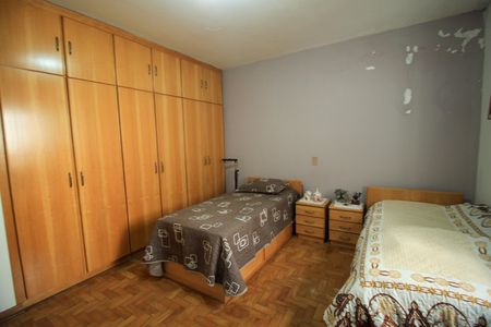 Casa à venda com 300m², 3 quartos e 6 vagasQuarto 2