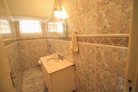 Casa à venda com 300m², 3 quartos e 6 vagasLavabo