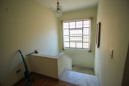 Casa à venda com 300m², 3 quartos e 6 vagasCorredor