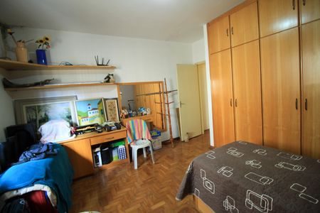 Casa à venda com 300m², 3 quartos e 6 vagasQuarto 2