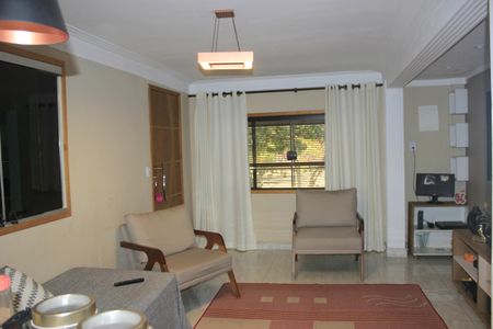 Sala de casa para alugar com 3 quartos, 135m² em Bonsucesso, Guarulhos