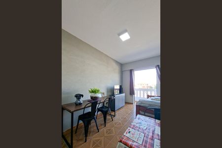 Sala de apartamento para alugar com 1 quarto, 42m² em Vilamar, Praia Grande