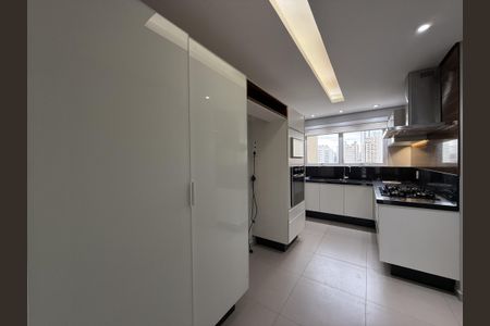 Apartamento à venda com 175m², 3 quartos e 3 vagasCozinha