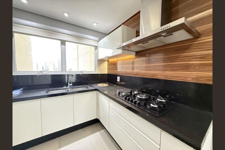 Apartamento à venda com 175m², 3 quartos e 3 vagasCozinha