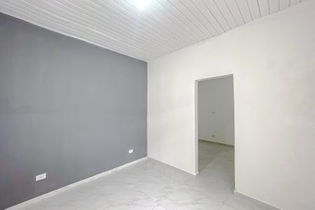 Sala de casa para alugar com 1 quarto, 50m² em Parque Sevilha, São Paulo
