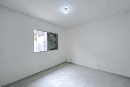 Quarto de casa para alugar com 1 quarto, 50m² em Parque Sevilha, São Paulo