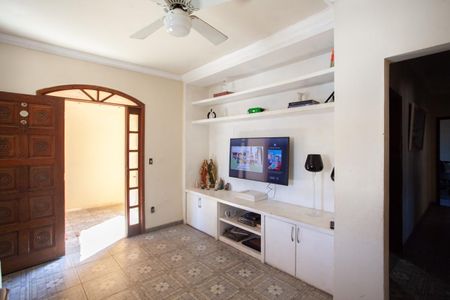 Casa para alugar com 289m², 3 quartos e 3 vagasSala 1
