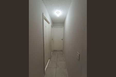 Corredor de apartamento para alugar com 2 quartos, 52m² em Residencial Sírius, Campinas
