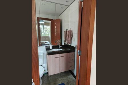 Apartamento à venda com 77m², 3 quartos e 1 vaga