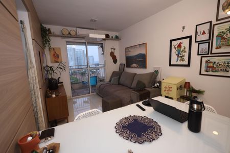 Sala de apartamento para alugar com 2 quartos, 58m² em Parque Amazonia, Goiânia