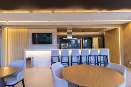 Apartamento à venda com 125m², 3 quartos e 3 vagas Apartamento à venda com 125m², 3 quartos e 3 vagasÁrea comum - Salão de festas