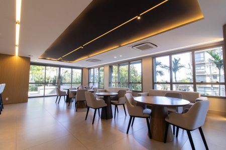 Apartamento à venda com 125m², 3 quartos e 3 vagas Apartamento à venda com 125m², 3 quartos e 3 vagasÁrea comum - Salão de festas