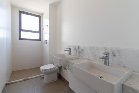 Apartamento à venda com 125m², 3 quartos e 3 vagas Apartamento à venda com 125m², 3 quartos e 3 vagasBanheiro da Suíte 2