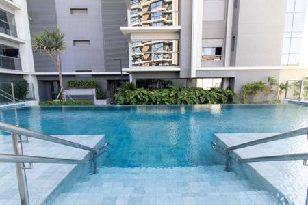 Apartamento à venda com 125m², 3 quartos e 3 vagas Apartamento à venda com 125m², 3 quartos e 3 vagasÁrea comum - Piscina