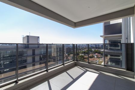 Apartamento à venda com 125m², 3 quartos e 3 vagas Apartamento à venda com 125m², 3 quartos e 3 vagasVaranda