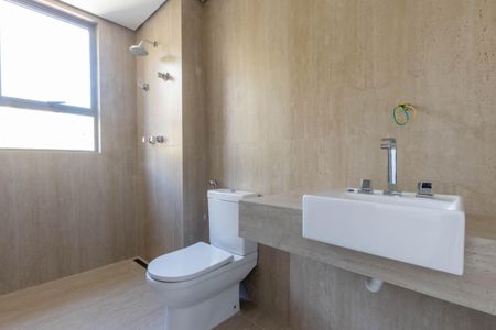 Apartamento à venda com 323m², 4 quartos e 4 vagas Apartamento à venda com 323m², 4 quartos e 4 vagasBanheiro da Suíte 4