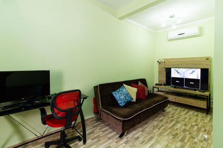 Casa à venda com 186m², 3 quartos e 2 vagasSala 1