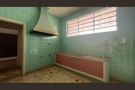 Casa para alugar com 213m², 2 quartos e 4 vagas Casa para alugar com 213m², 2 quartos e 4 vagasCozinha