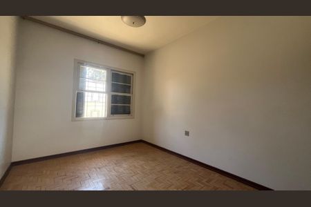 Casa para alugar com 213m², 2 quartos e 4 vagas Casa para alugar com 213m², 2 quartos e 4 vagasQuarto 1