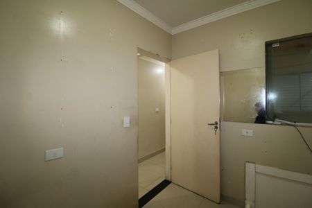 Quarto 2 de casa para alugar com 3 quartos, 150m² em Vila Vitorio Mazzei, São Paulo