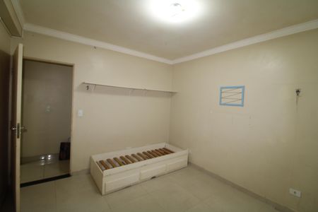 Quarto 1 de casa para alugar com 3 quartos, 150m² em Vila Vitorio Mazzei, São Paulo