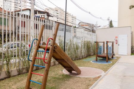 Apartamento à venda com 32m², 2 quartos e sem vagaÁrea comum - Playground