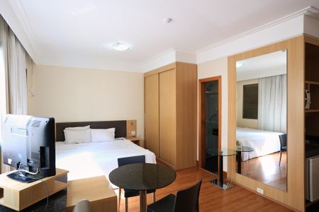 Studio à venda com 32m², 1 quarto e 1 vagaSala/Quarto