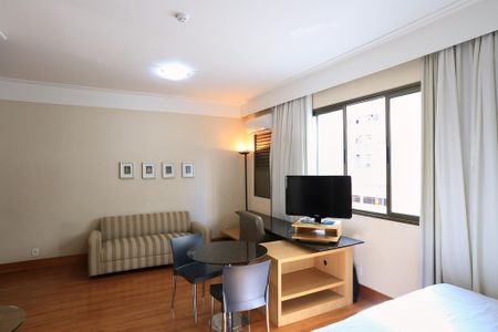 Studio à venda com 32m², 1 quarto e 1 vagaSala/Quarto