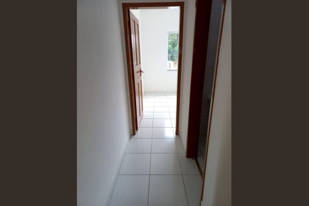 Corredor de casa à venda com 2 quartos, 118m² em Jardim Chácara Inglesa, São Bernardo do Campo